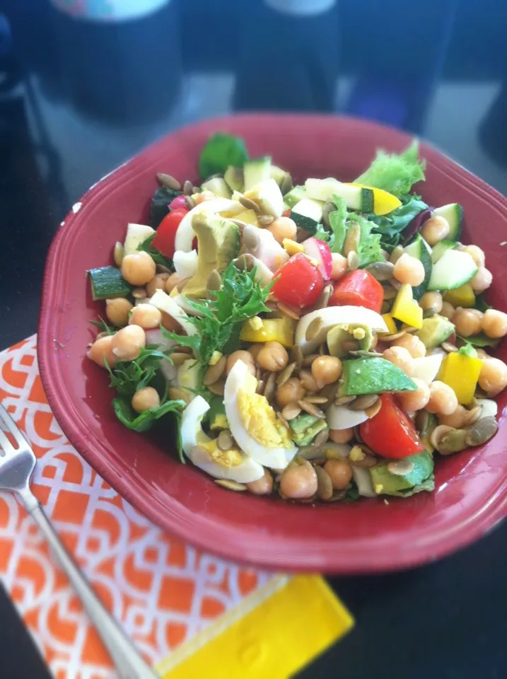 Market Salad with Chickpeas and Avocado|K Goodnessさん