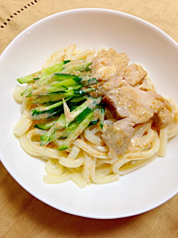 Snapdishの料理写真:モモ肉のごまドレうどん|まる子さん