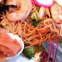 Shrimp yakisoba with red bean dumpling|Dominic Inouyeさん