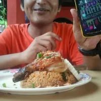 Snapdishの料理写真:nasi goreng ayam + tokidoki|Qhasehさん