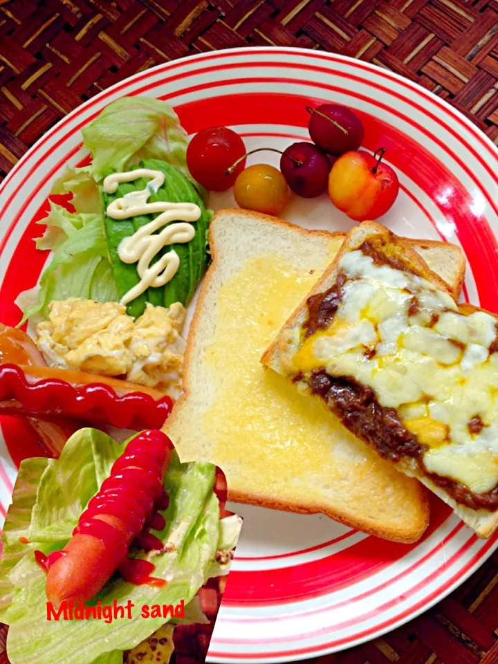 Cheese Curry toast🔥ﾁｨ〜ｽﾞｶﾚｰﾄｰｽﾄ|🌈Ami🍻さん