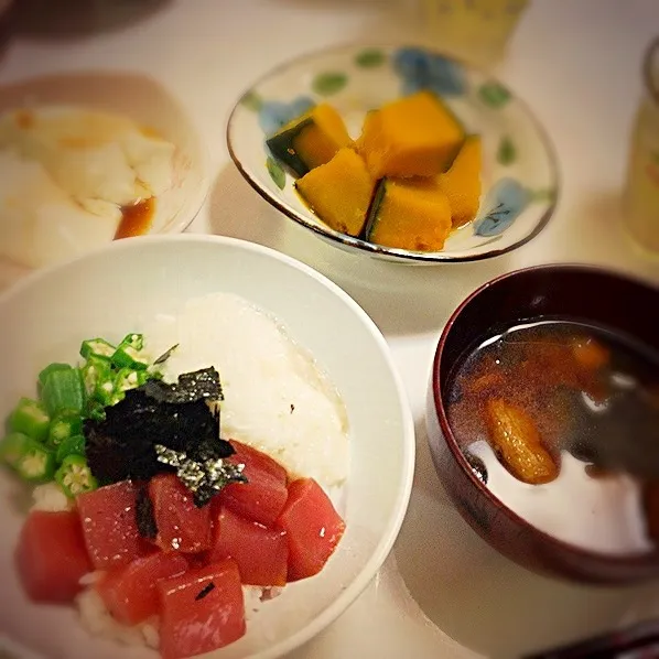 まぐろのオクラとろろ丼|ぴゅあのあ♡さん