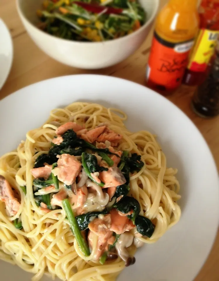 Cream Spaghetti w/ Salmon and Spinach|DJVinegarさん