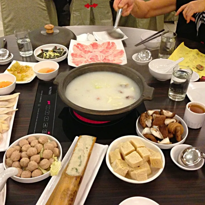 Snapdishの料理写真:Steamboat porridge|Eric Chiewさん