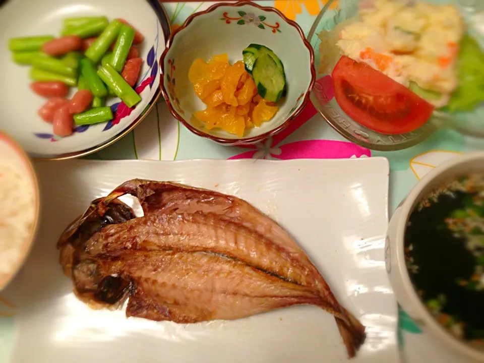 夕飯〜鯵 ポテサラ アスパラ炒め〜|美羽さん