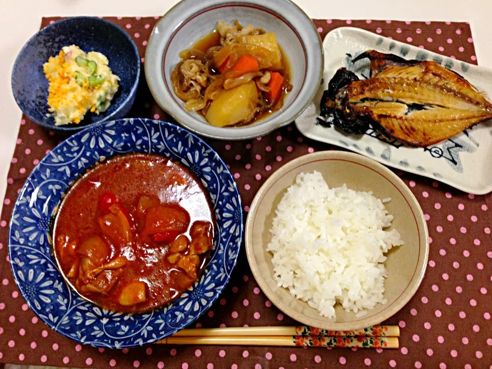 トマト煮込み 肉じゃが ポテサラあじの開き|e☆さん