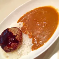 Snapdishの料理写真:カリー軒のハンバーグカレー。|ポルチーニ。さん