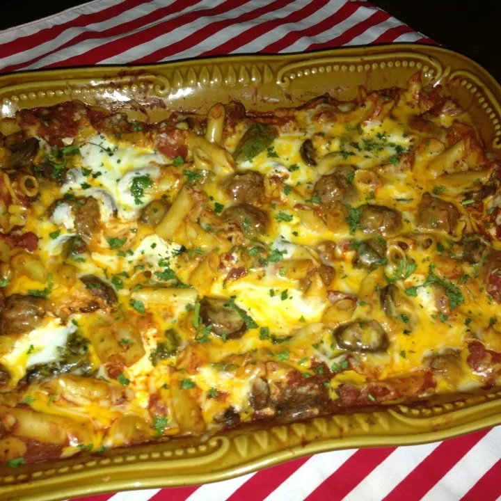 Snapdishの料理写真:Italian Sausage Mostaccioli w/ Baby Bella's|Angelさん