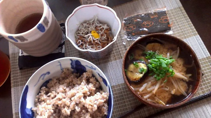 納豆&茄子の味噌汁|まぐろさん