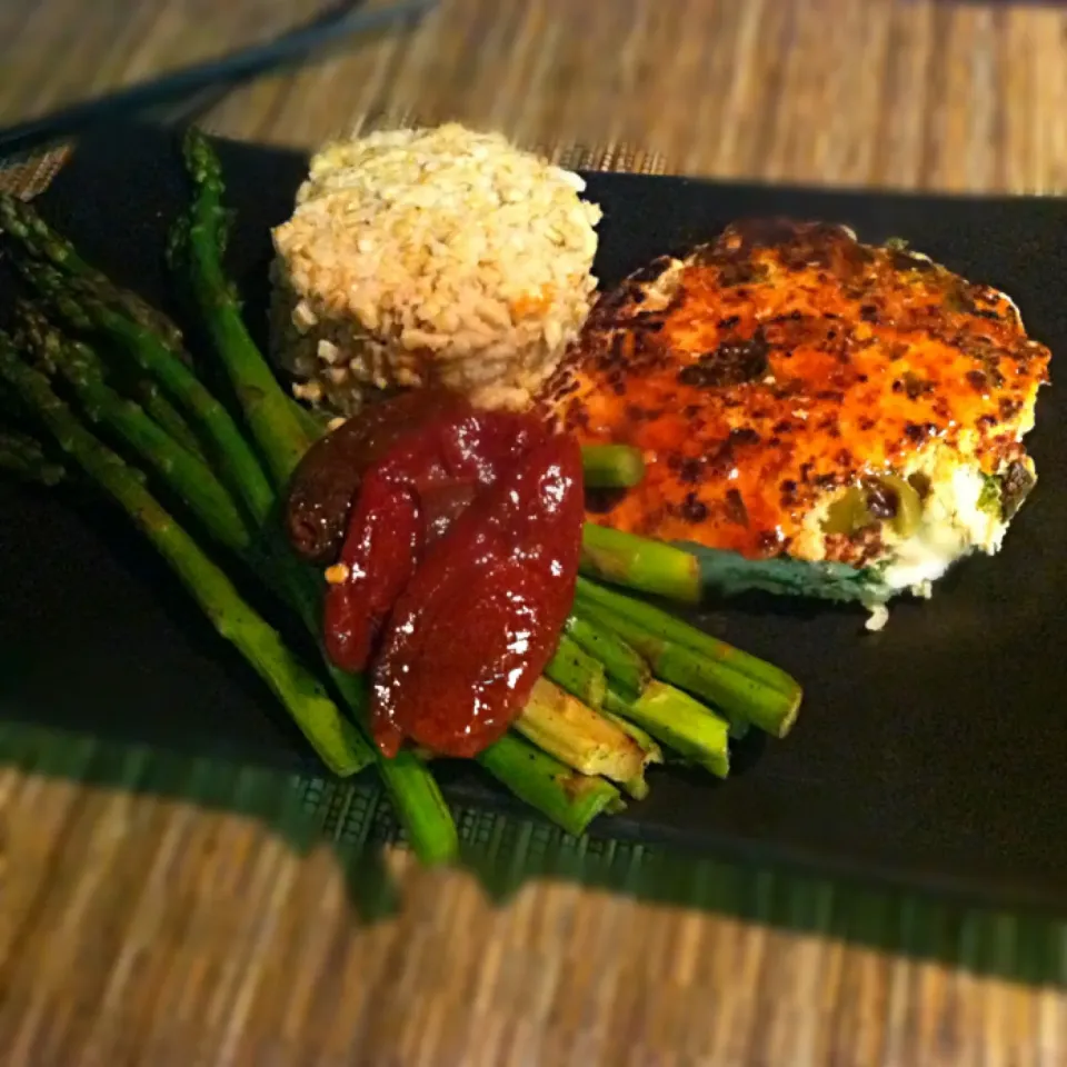 Chicken patties with asparagus steel cut oats and chipotle|Abigailさん