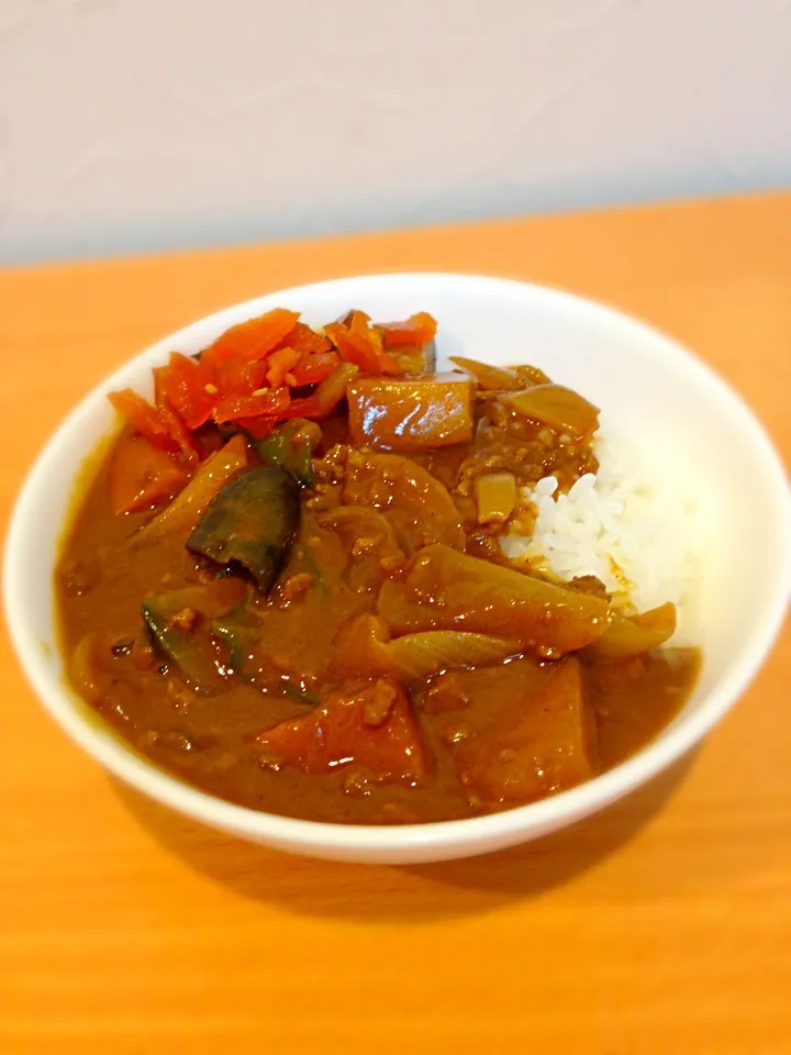 収穫したなすで作った夏野菜カレー|manamiさん