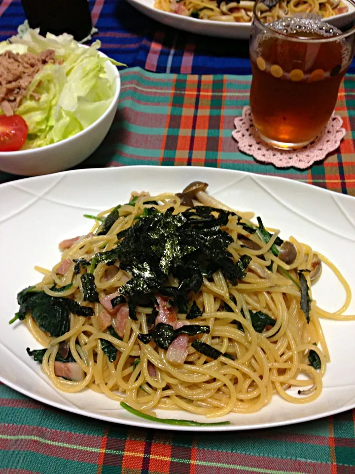 ほうれん草とベーコンとキノコの和風パスタ|さおりんさん