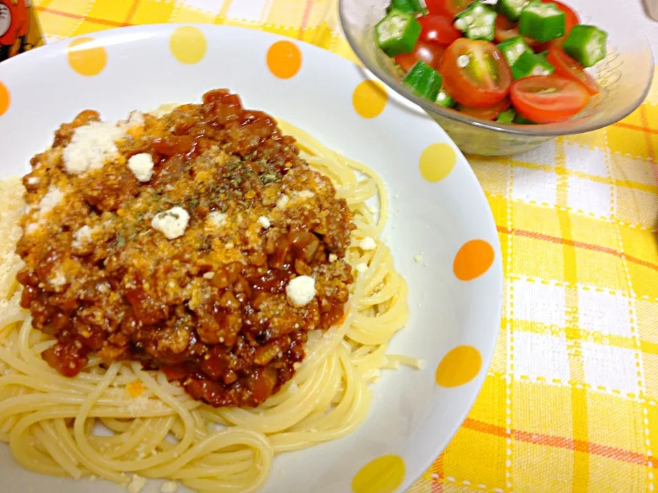 Snapdishの料理写真:ミートソーススパゲッティ|みゆさん