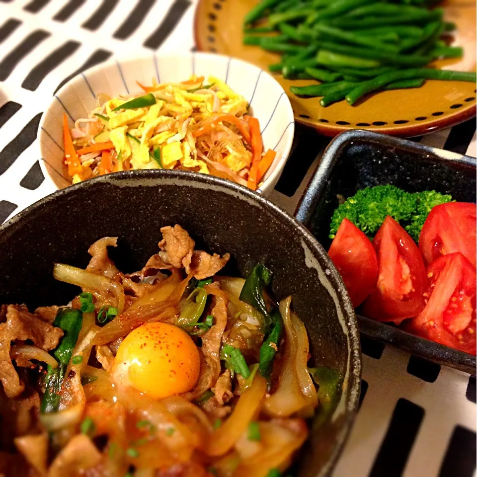 豚丼🍀中華春雨サラダ🍀冷やしトマト🍀長いんげんのお浸し|mochaさん