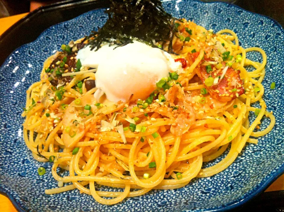 Mushroom & pork spaghetti with soy butter|skyblueさん