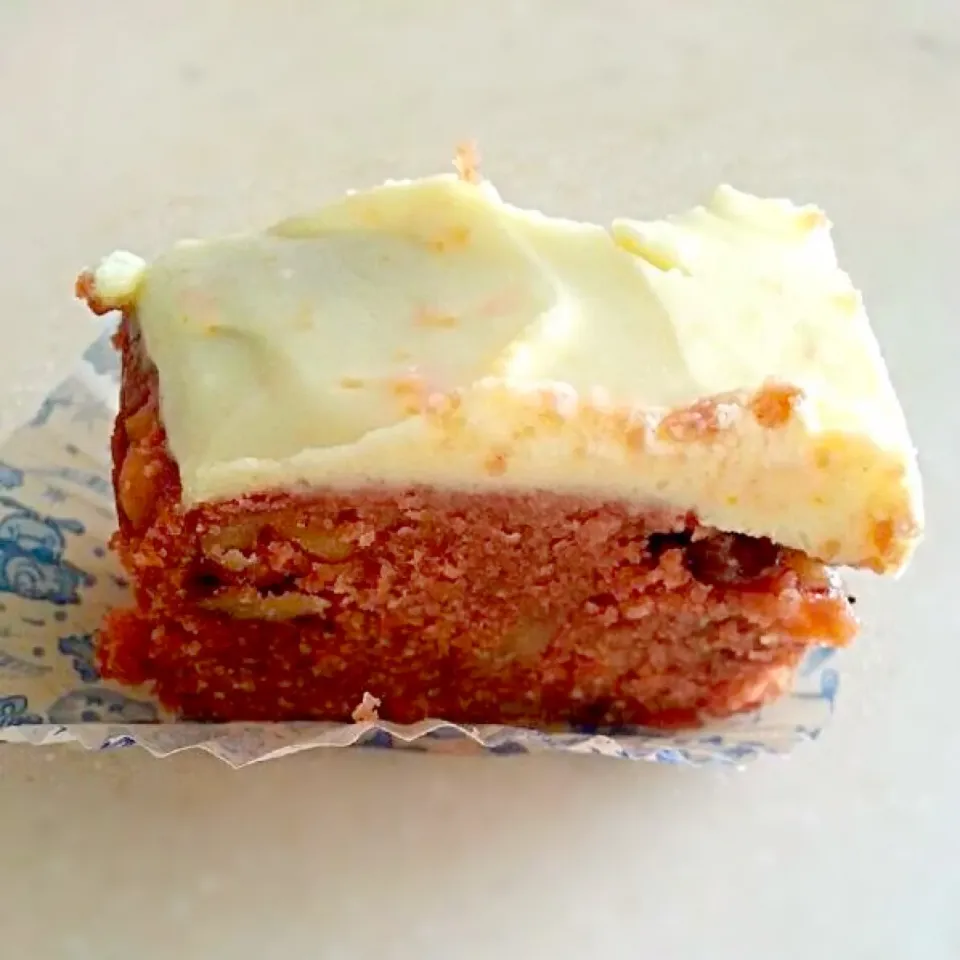 Chocolate walnut cake with citrus cream cheese spread|sharon teoさん