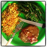 Snapdishの料理写真:Fresh green beans yellow rice and bacon wrapped steak!|kristen jenkinsさん