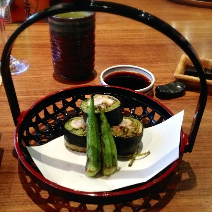 Buckwheat roll with shrimp, eel and cucumber|MyRaXさん