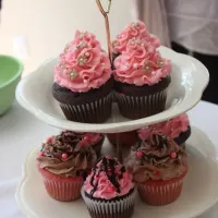 Snapdishの料理写真:Lovely baby shower cupcakes|mya comstockさん