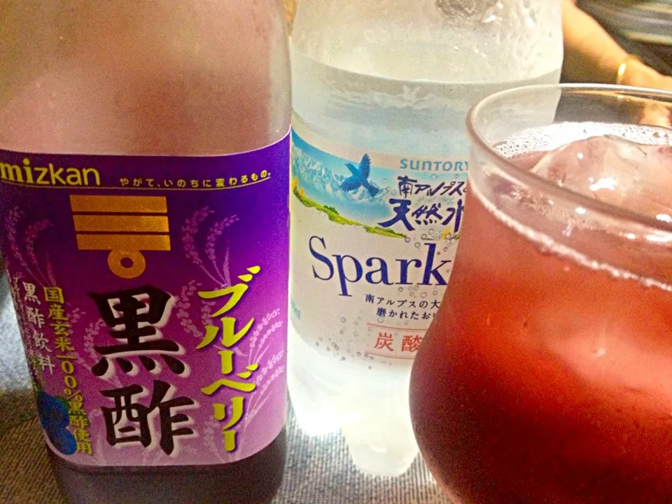 Snapdishの料理写真:ブルベー酢サワー 天然水割|sakumaさん