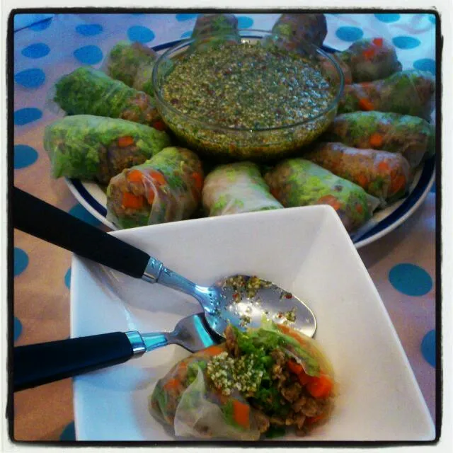 ก๋วยเตี๋ยวลุยสวน ... Fresh spring roll w/ spicy sauce (Modified version)|warittha pさん