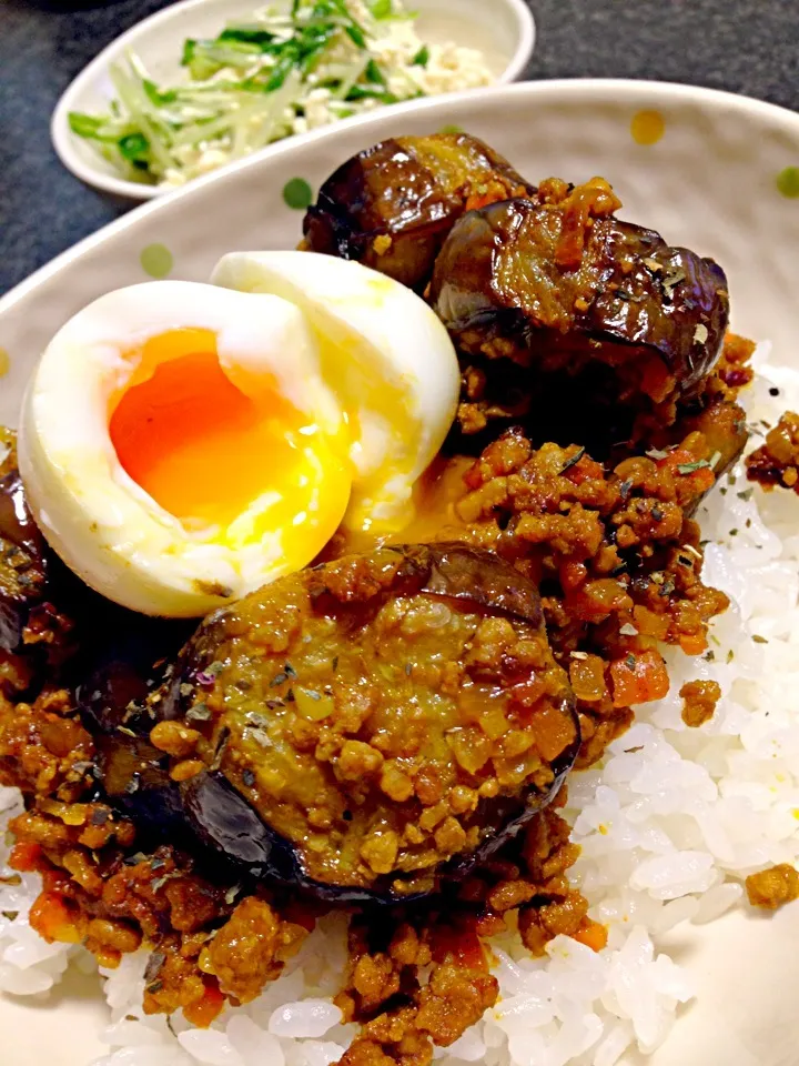 ひき肉＆茄子カレー・水菜と豆腐のサラダ|がぁがさん