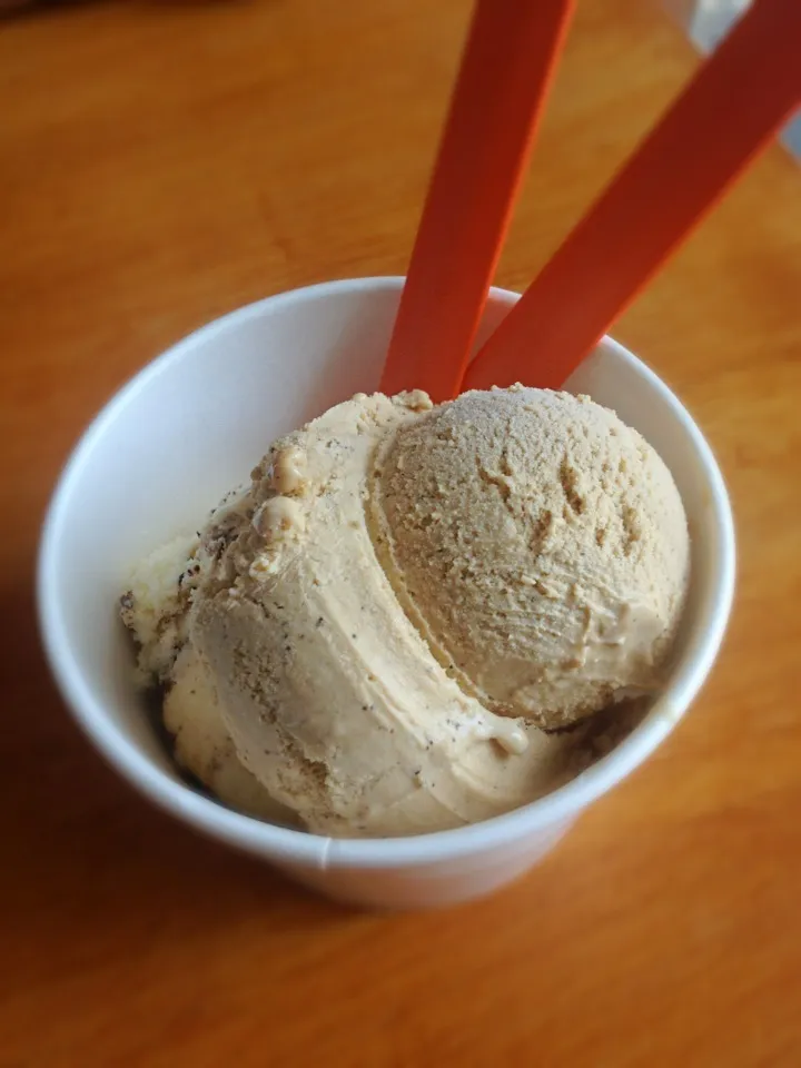 Banana chocolate chip and earl gray tea ice cream|ayakin skywalkerさん