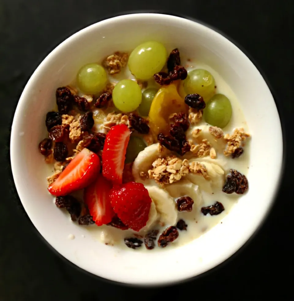 Fruit,raisin & nut Muesli ＋Soya milk|ずきみくさん