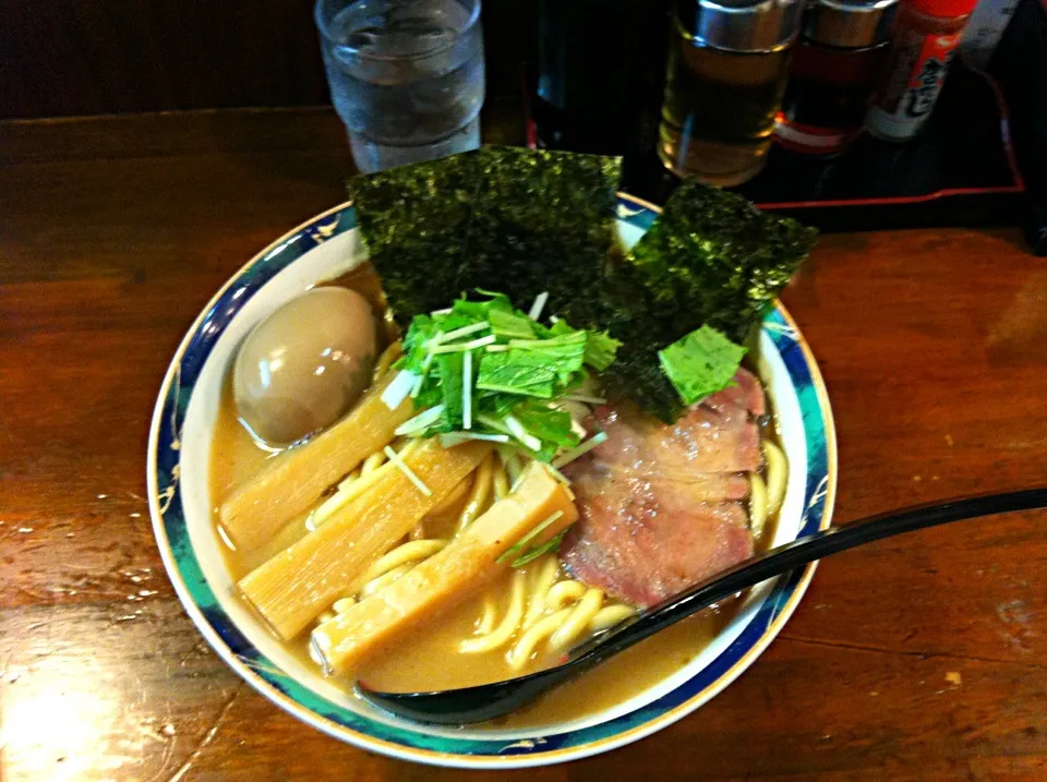 大田区雪が谷大塚にある『らぁめん葉月』このラーメンもまた、実に食べたくなるラーメンである。|Shigeru Kawamuraさん