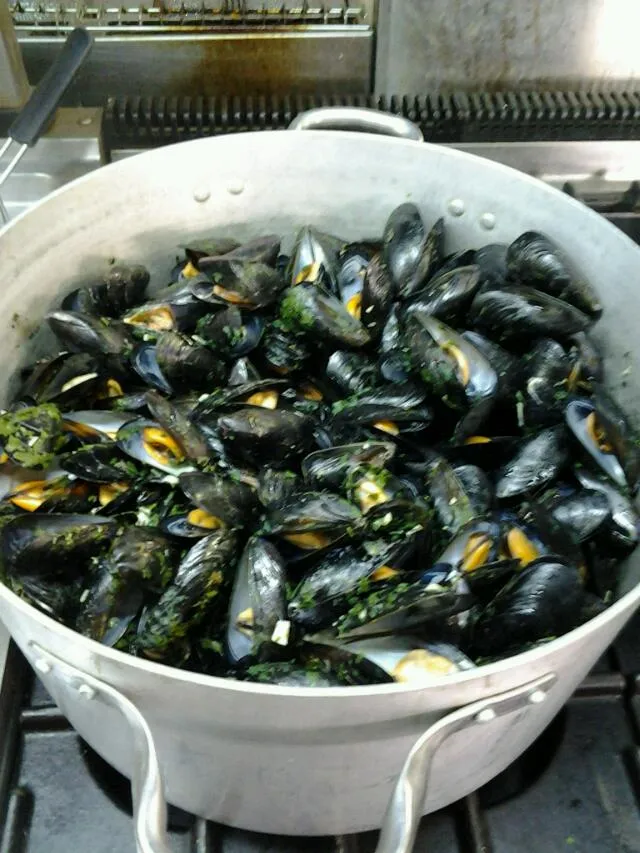 Cozze alla Marinara
#cozze #mussels|Annalisaさん