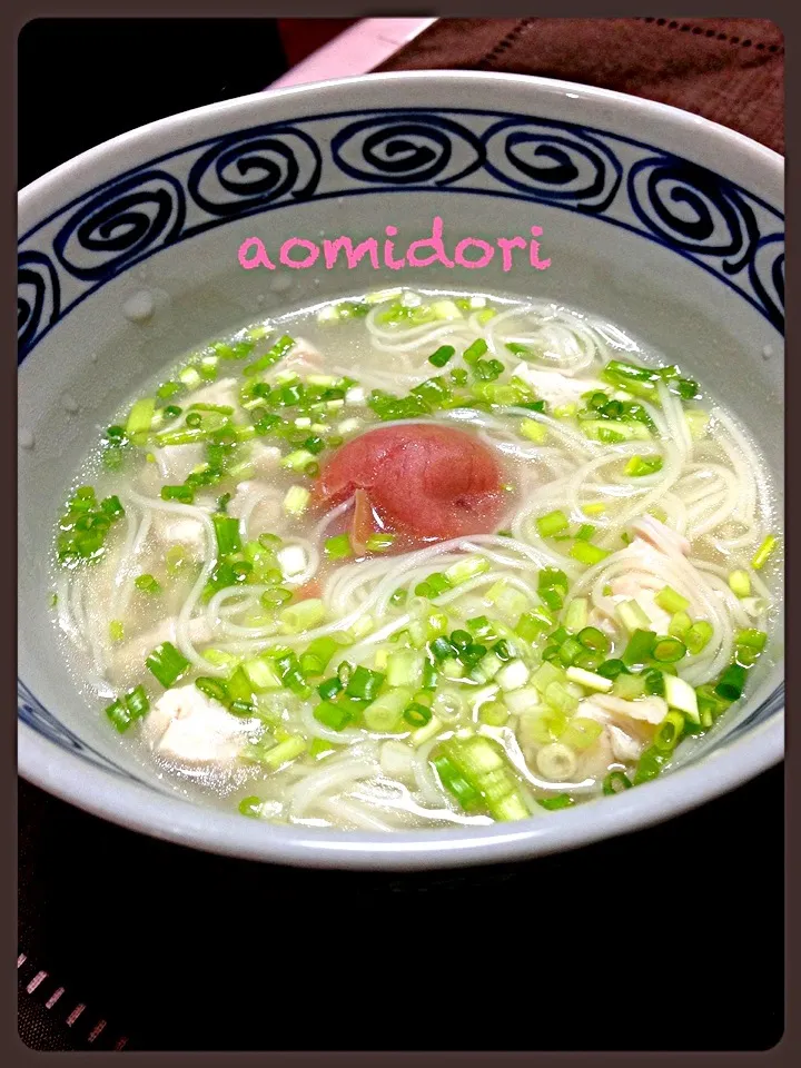 Snapdishの料理写真:茹で汁で頂くお素麺|Norikoさん