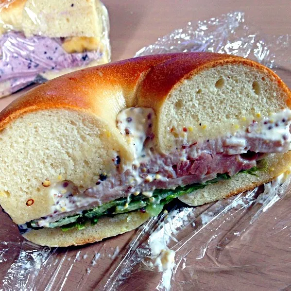 Thick cut ham and mayonnaise bagel|chan mitsuさん