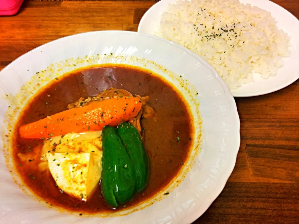 Snapdishの料理写真:カマンベールチーズとチキンのスープカレー|Sayaka Matsudaさん