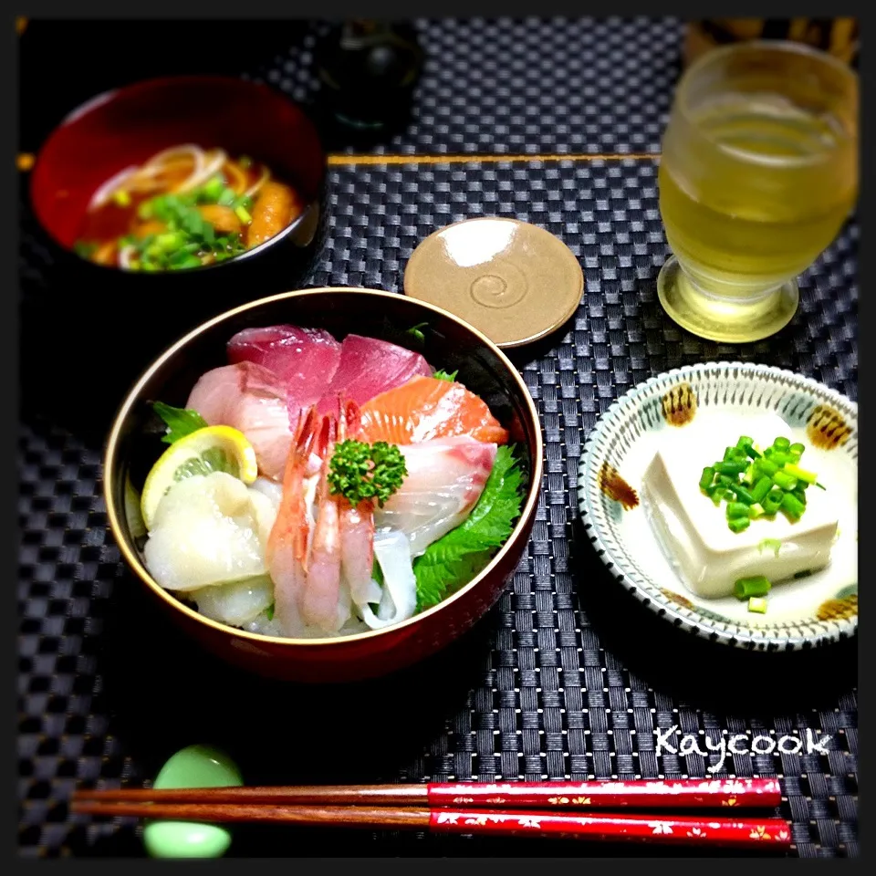 Snapdishの料理写真:海鮮丼でお夕飯🍀|Asahimaruさん