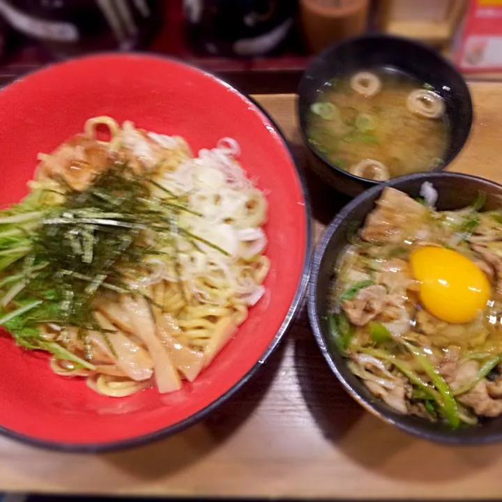 油そばとミニすた丼|マカロニ公爵さん