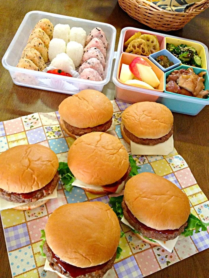 家族みんなの朝ご飯とお弁当♡|ゆりっぺ⋆*❁さん