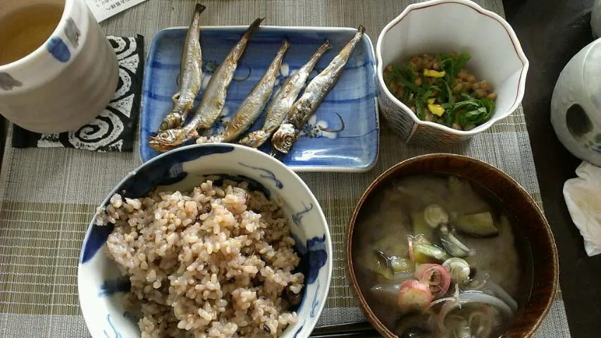 ししゃも&茄子の味噌汁&納豆|まぐろさん