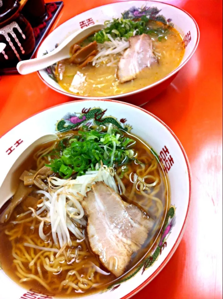 Snapdishの料理写真:醤油と味噌ラーメン|さちさん