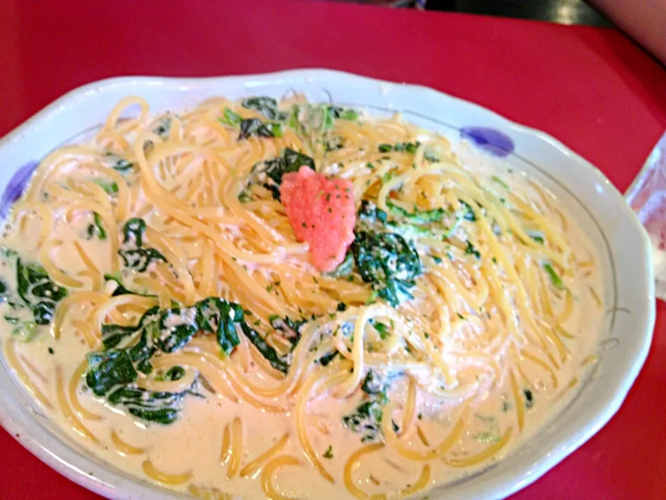 たらことほうれん草のクリームパスタ|きむらゆりかさん