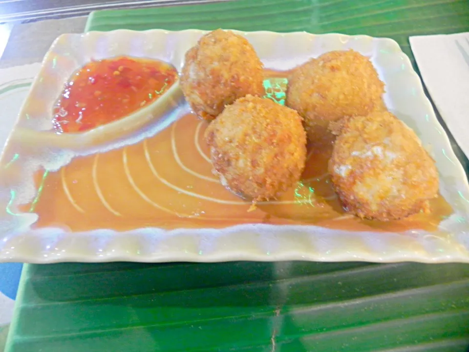 Viatnamese Prawn Ball w/ Cheese!|iamfem05さん