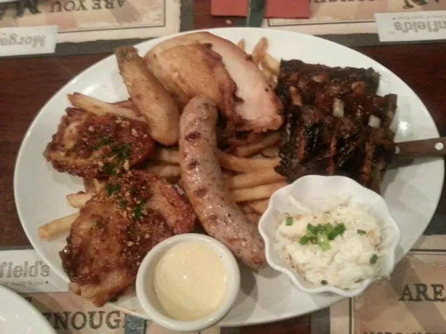 baby back ribs, sausage, fried chicken, fries.
#english dinner|yessaさん