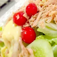 Snapdishの料理写真:Tuna Salad|Laddyz 'Stさん