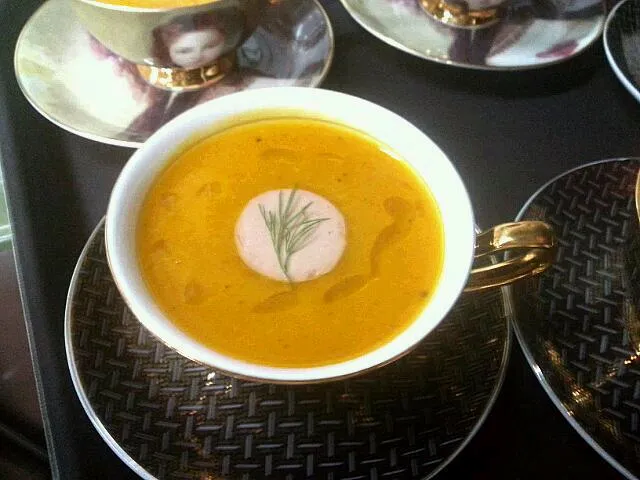 pumpkin soup with foie gras terrine|Samson Yukさん