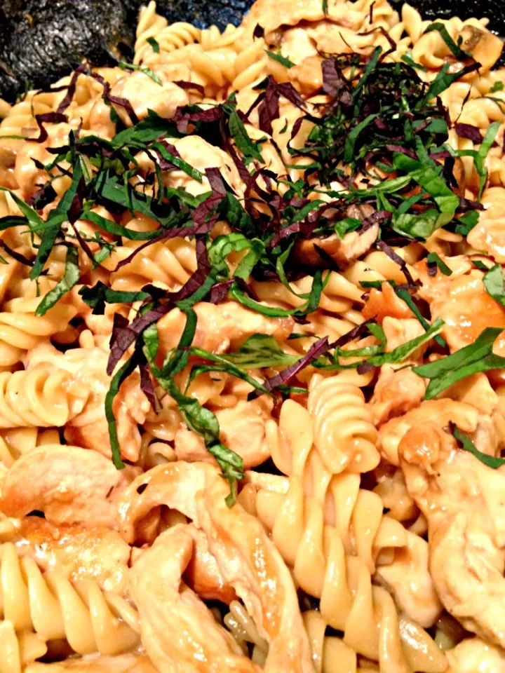 Chicken Rotini w/Shiso|chris bowdenさん