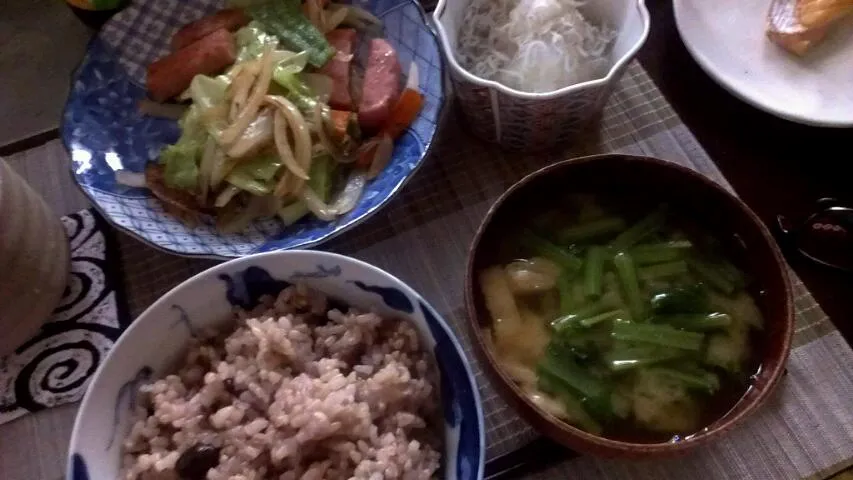 ポークの野菜炒め&しらすおろし&小松菜の味噌汁|まぐろさん