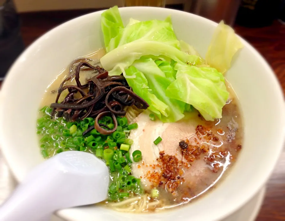 Snapdishの料理写真:すぎ多ラーメン🍜 キャベツトッピング|こいちさん