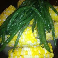 Corn on the Cobb with fresh string beans with melted butter with shallots and garlic|Clint Hillさん