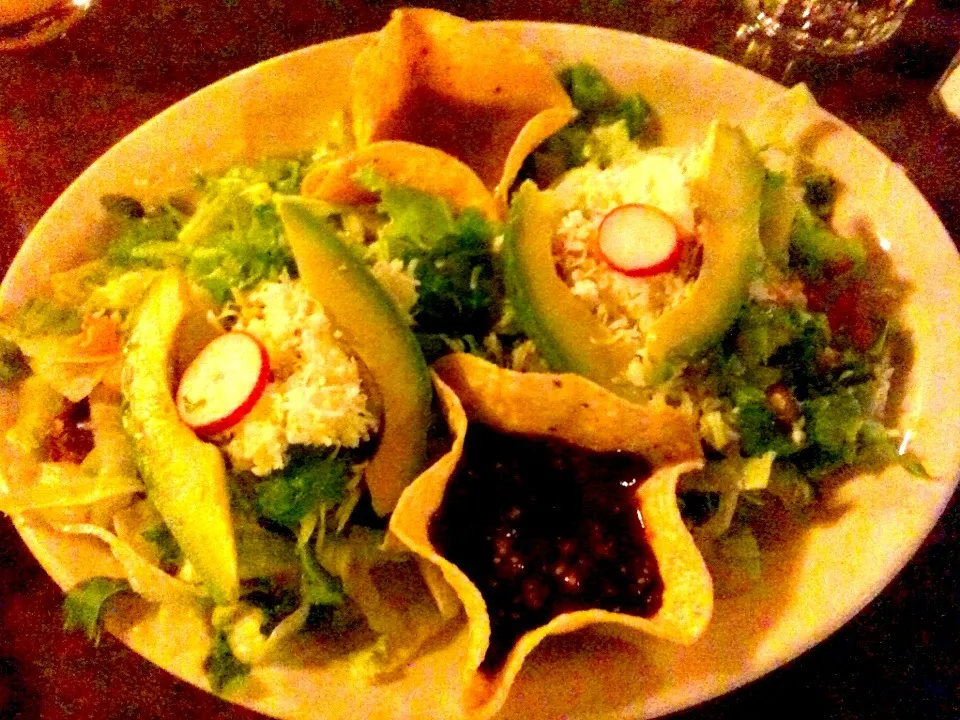 Stuffed avocado with 2 sauces|Sinjin Tigerさん