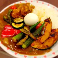 Snapdishの料理写真:夏野菜カレー|yukaさん