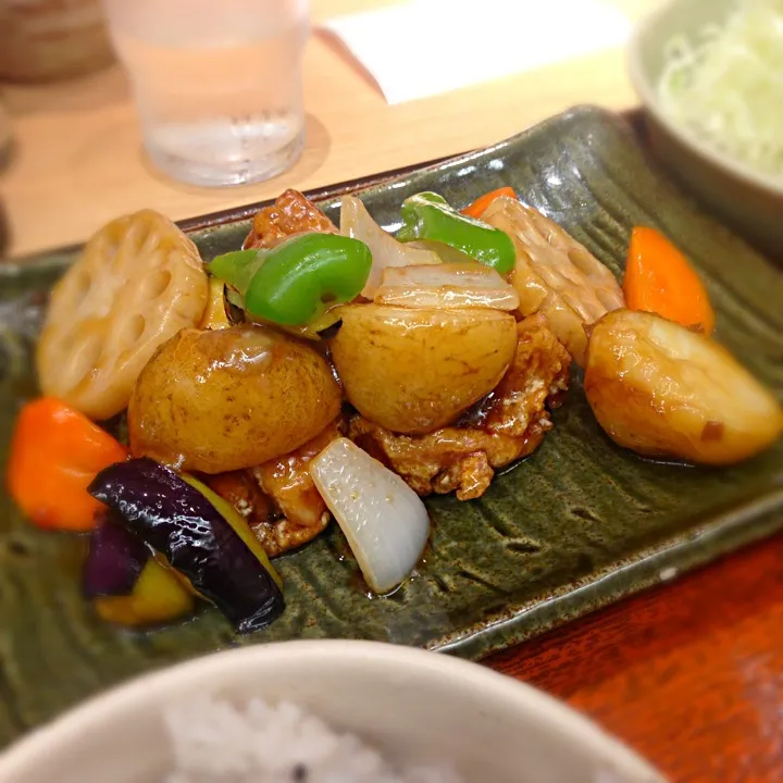 鶏と野菜の黒酢あん定食|hirotomoさん